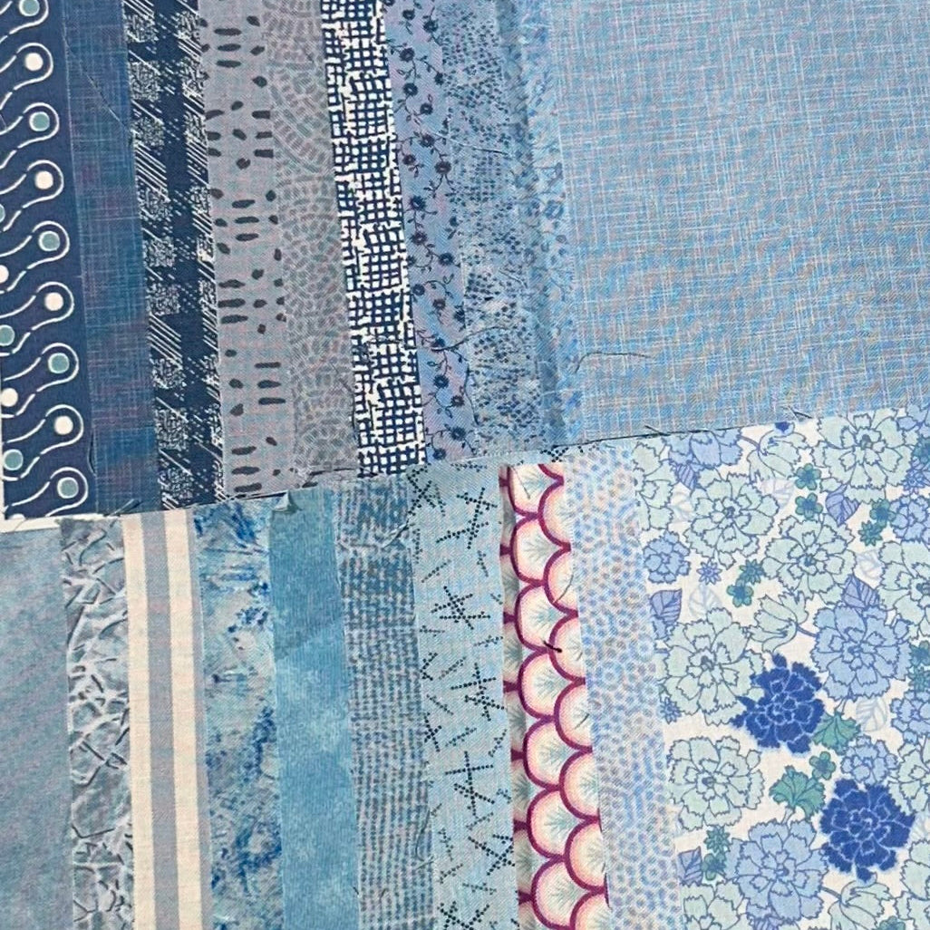 Builder Lightblue going from grey blue to teal blue